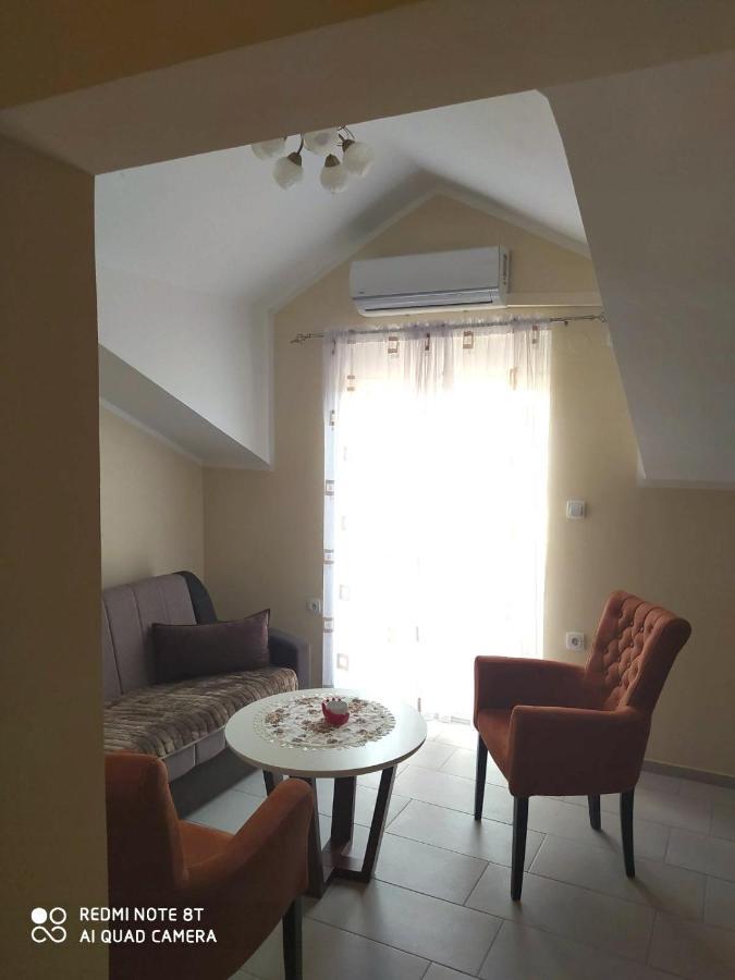 Apartmani Popovic V&A Τίβατ Εξωτερικό φωτογραφία