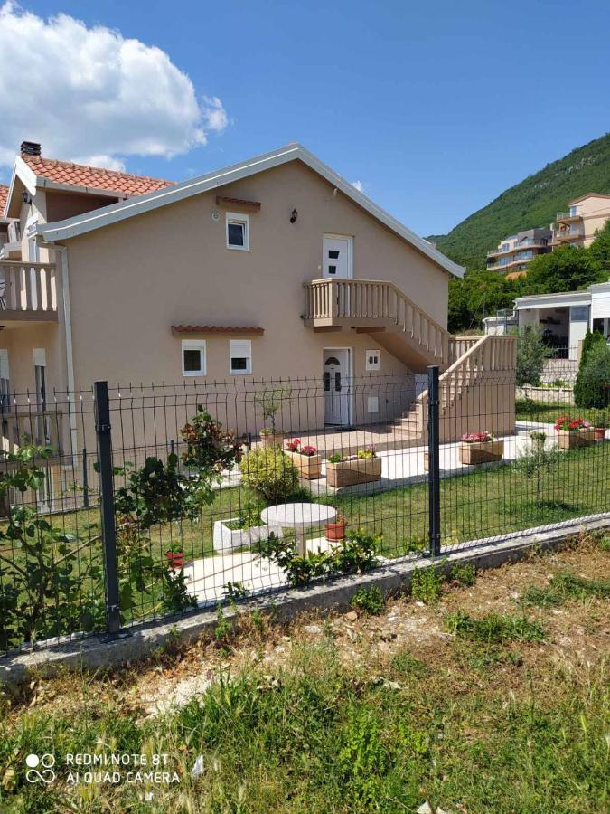 Apartmani Popovic V&A Τίβατ Εξωτερικό φωτογραφία