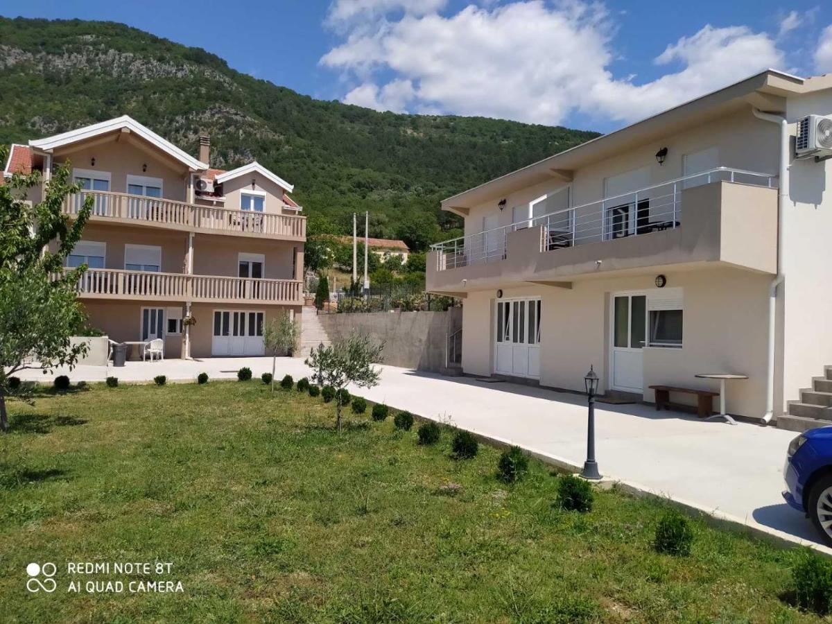 Apartmani Popovic V&A Τίβατ Εξωτερικό φωτογραφία